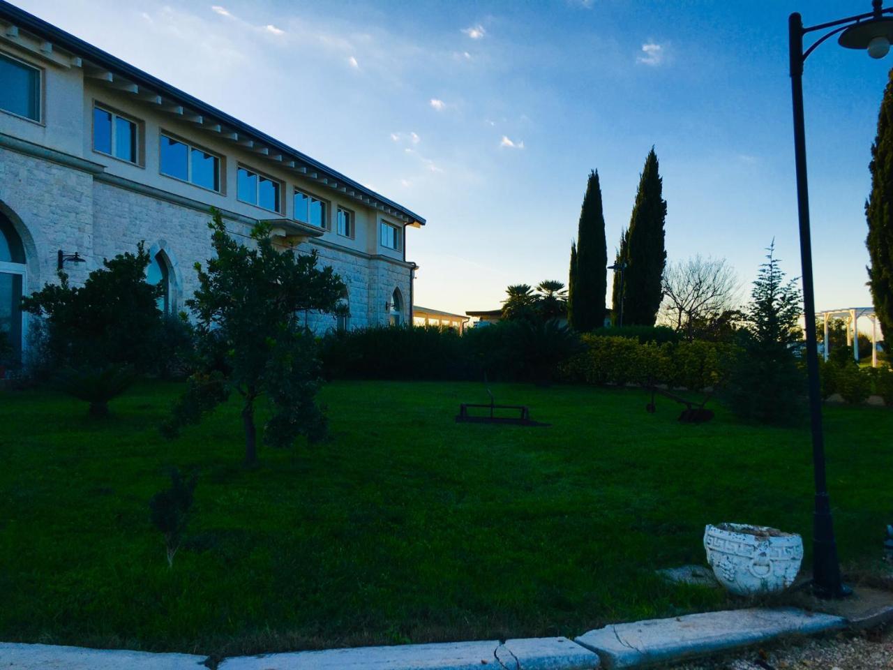 Bed and Breakfast Zyra Garden Club à Acquaviva delle Fonti Extérieur photo